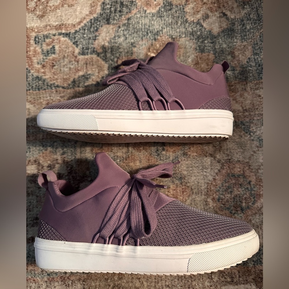 Steve Madden Sneakers - size 7.5